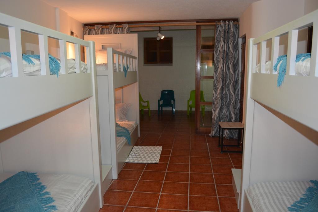 Luna Maya Hostel & Wellness Antigua Buitenkant foto