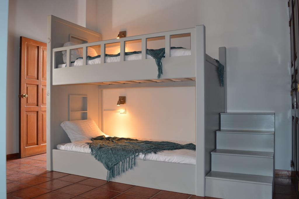 Luna Maya Hostel & Wellness Antigua Buitenkant foto