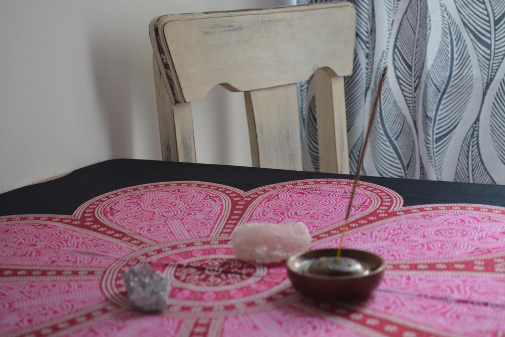 Luna Maya Hostel & Wellness Antigua Buitenkant foto