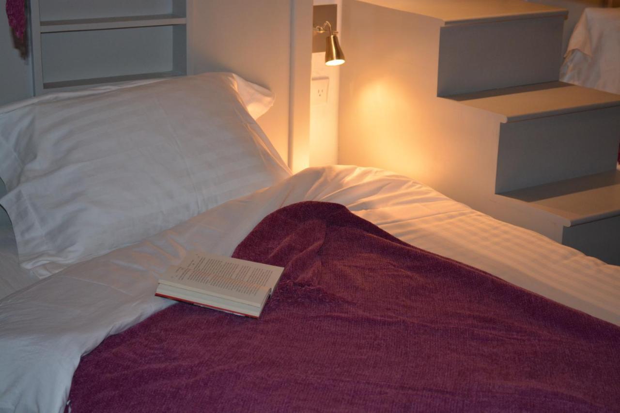 Luna Maya Hostel & Wellness Antigua Buitenkant foto